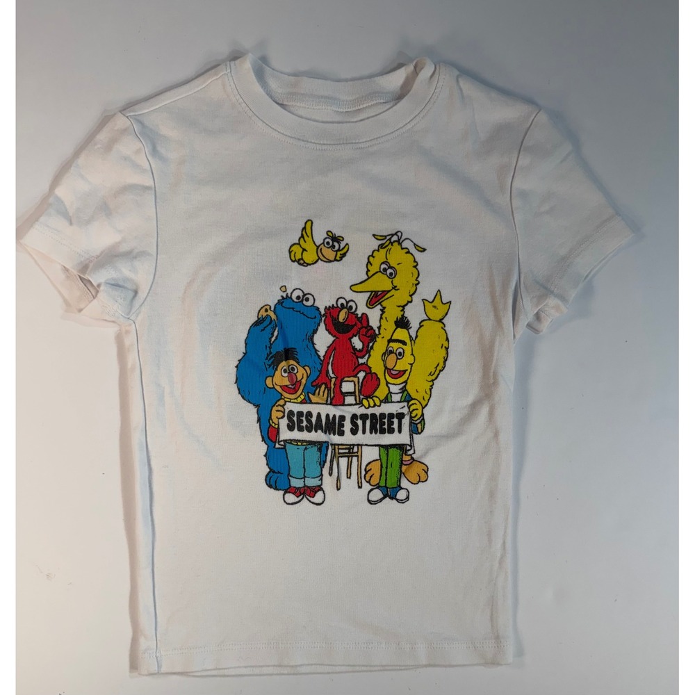 Sesame Street Graphic T-Shirt White XS Elmo Cookie Monster Big Bird 2024 Print